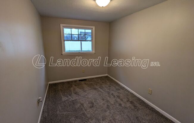 3 beds, 1 bath, $1,295