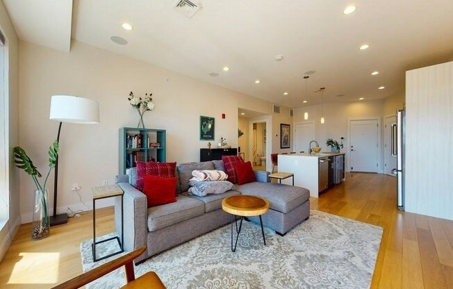 488 DORCHESTER AVE