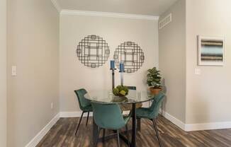 Dining Room at Broadstone Towne Center, Albuquerque, New Mexico