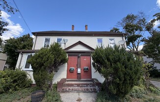 218 RIVERSIDE AVE