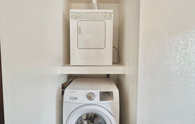 2 beds, 1 bath, 850 sqft, $825, Unit 7B