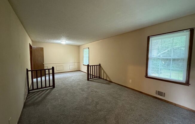 *$200 OFF 1ST 2 MONTHS RENT!* Spacious Home w/ freshly Updated Exterior & Great Yard!