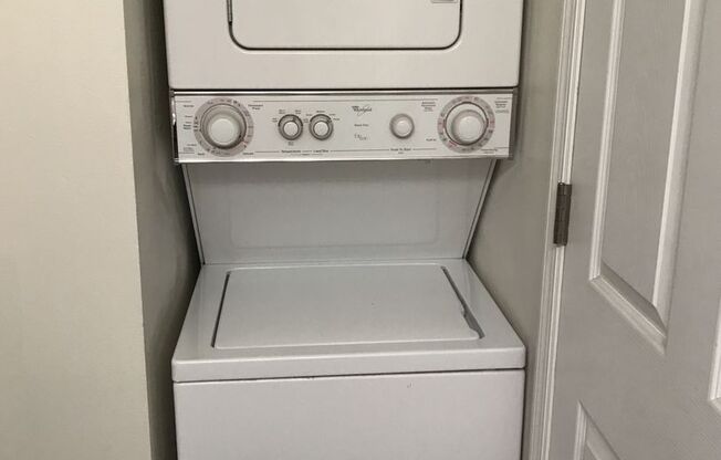 Lakeview Gables Apartments