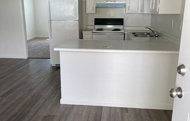 1 bed, 1 bath, 650 sqft, $1,170, Unit 3463-4