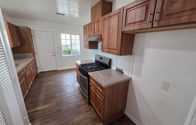 Beautiful upgraded 4 Bed, 2 Bath Cul-de-sac Home!