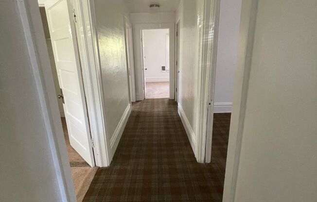 590 W 12th