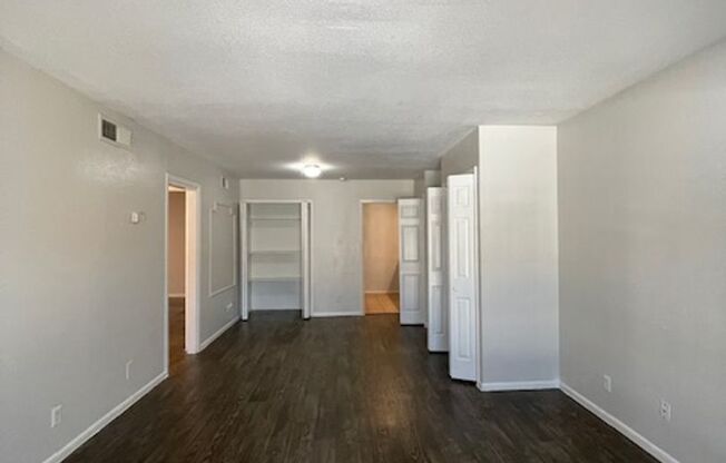 2 beds, 2 baths, 931 sqft, $1,195, Unit 02-0216