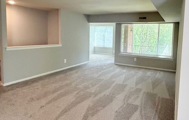 2 beds, 2 baths, 1,250 sqft, $2,445, Unit 365