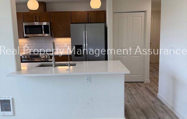 10734 NE Holly Street Unit #308