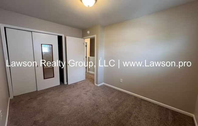 2 beds, 1 bath, 875 sqft, $1,295, Unit Winborne 1329