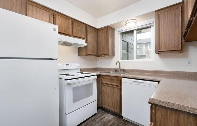 2 beds, 1 bath, 850 sqft, $1,550, Unit 750