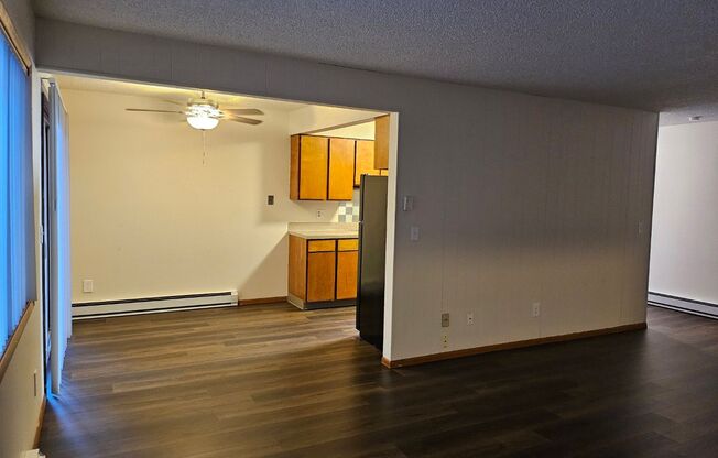 Welcome to Irvington Court Apartments - Mid-century living in the heart of Portland's Irvington neighborhood!