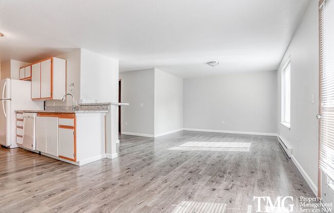 2 beds, 1 bath, 960 sqft, $1,475, Unit 220