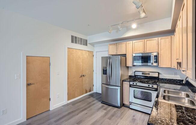 Beautiful 1BD/1BA Boulder Condo - Available Now!