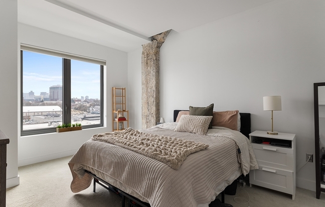 1 bed, 1 bath, 976 sqft, $3,400, Unit 512