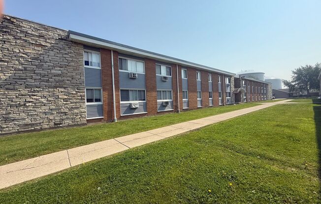 Sation Hills Apartments in Kenosha, WI