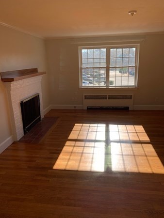 577 Hammond St