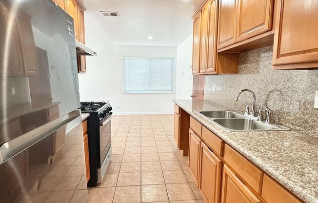 Spacious & Bright 3BR|2BA House in the Heart of San Lorenzo