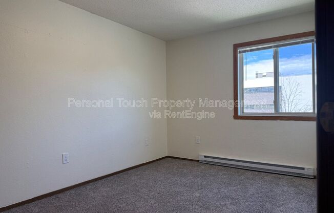 2 beds, 1 bath, 850 sqft, $825, Unit 36