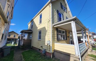 3 beds, 1 bath, $1,295