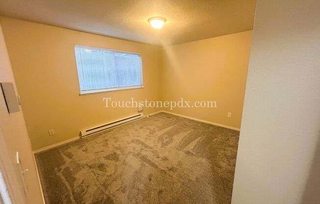 2 beds, 1 bath, 800 sqft, $1,795, Unit 1930