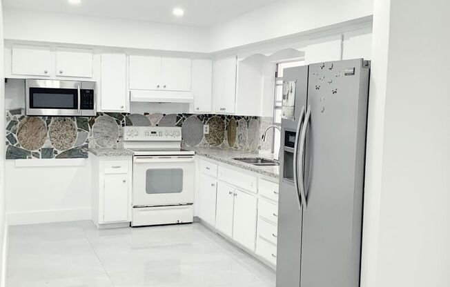 Charming 4-Bedroom, 3-Bath Home – Spacious, Bright & Move-In Ready!