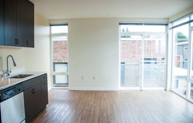 Studio, 1 bath, 407 sqft, $1,495, Unit 409