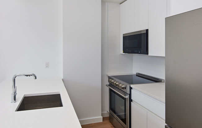 1 bed, 1 bath, $3,150, Unit 3A