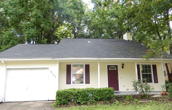 FABULOUS 3/2 w/ Huge Fenced Yard, Garage, Screened Porch, & W/D! Quiet Neigh! $1795/month Avail August 1st!