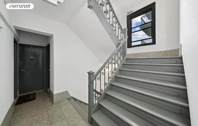 242 East 10th St