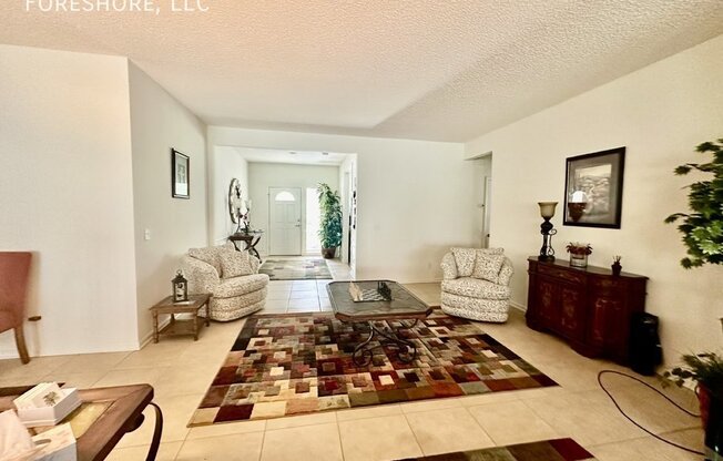 114 LNDG LN