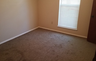 3 beds, 1 bath, $1,200