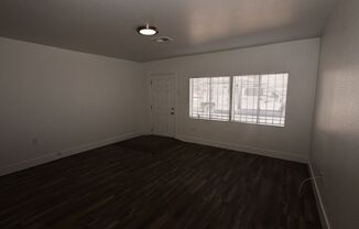 3 beds, 1 bath, $1,200