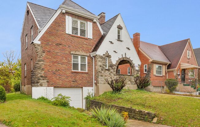 Bond Hill- Charming 3 bedroom 1 Bath