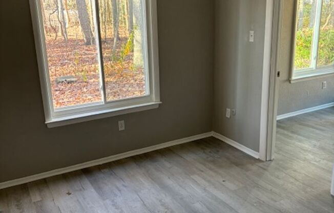 For Rent / En Alquiler: Spacious Condo Burnt Tavern Manor