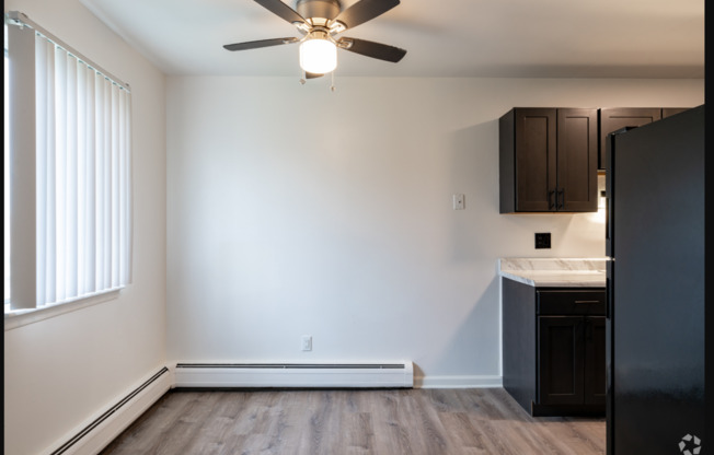 1 bed, 1 bath, 725 sqft, $1,125