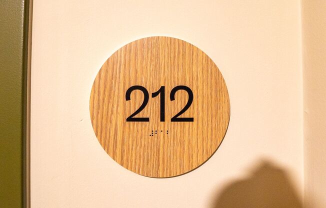 2 beds, 2 baths, 817 sqft, $4,005, Unit 212