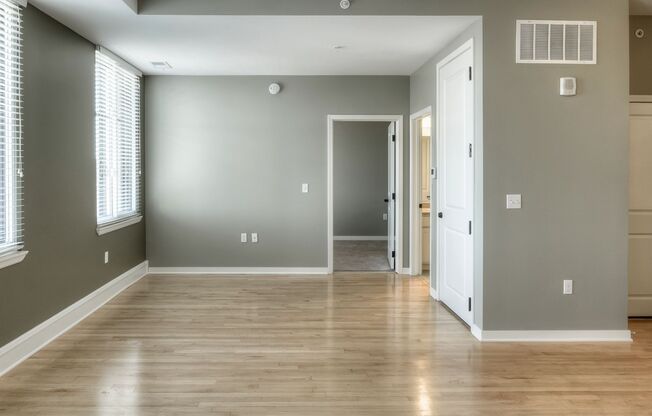 1 bed, 1 bath, 753 sqft, $1,100, Unit #404