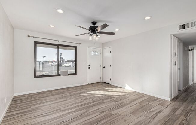 Beautiful 4 Bedroom Home Near Old Town Scottsdale & ASU