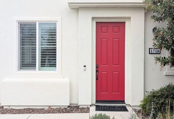 3 beds, 2.5 baths, $2,550, Unit # 67104