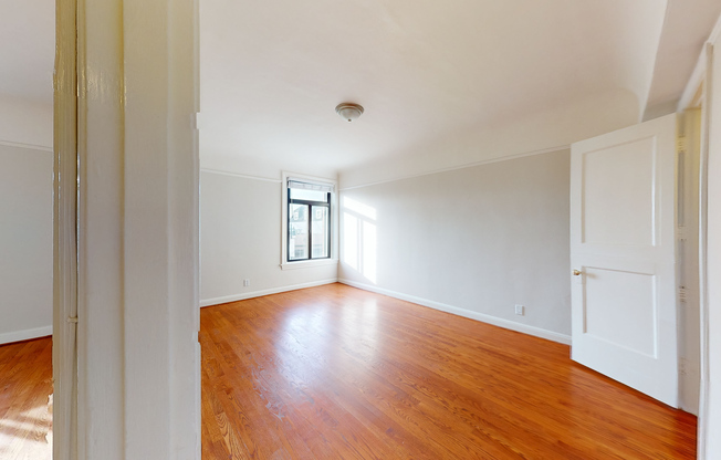 2242 POLK ST