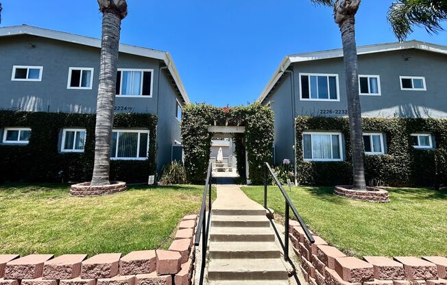 2 beds, 1 bath, $2,595, Unit 2224