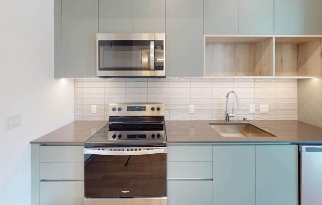 EXPLORE THE DILLON II AT SILVER LAKE APARTMENTS IN LOS ANGELES