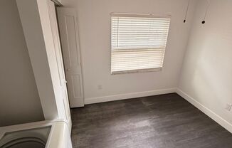 2 beds, 1 bath, 716 sqft, $1,225, Unit 120