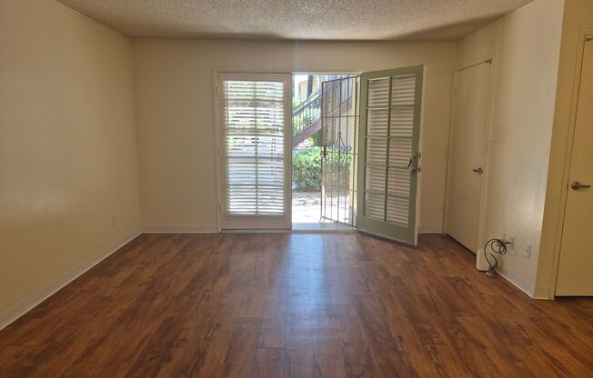 The Lakes Apartments