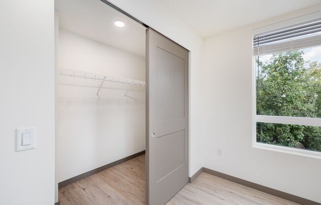 1 bed, 1 bath, $1,645, Unit Unit B204