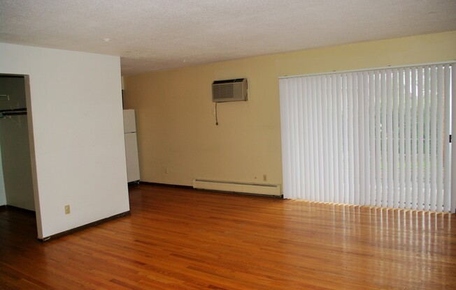 795 East 6th St