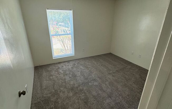2 beds, 2 baths, 835 sqft, $1,365, Unit 5901-09