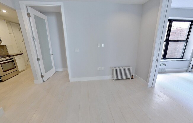 4 beds, 2 baths, $8,995, Unit 3G