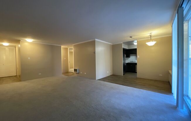 2 beds, 2 baths, 960 sqft, $1,895, Unit 107